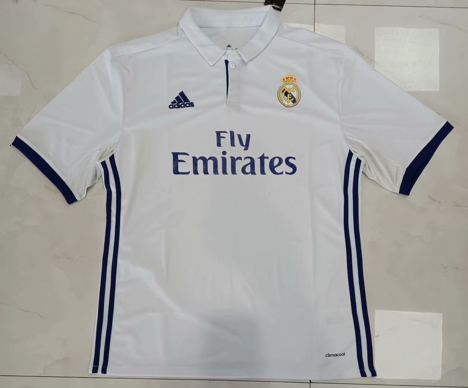 16-17 Retro Version Real Madrid WhiteThailand Soccer Jersey AAA-905/301