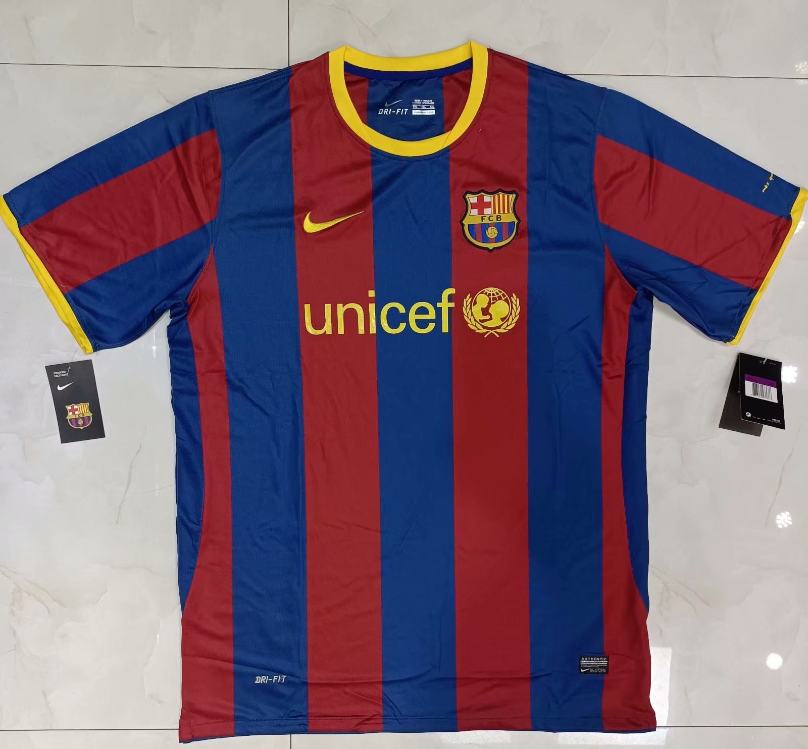 10-11 Retro Version Barcelona Red & Blue Thailand  Soccer Jersey AAA-519/510