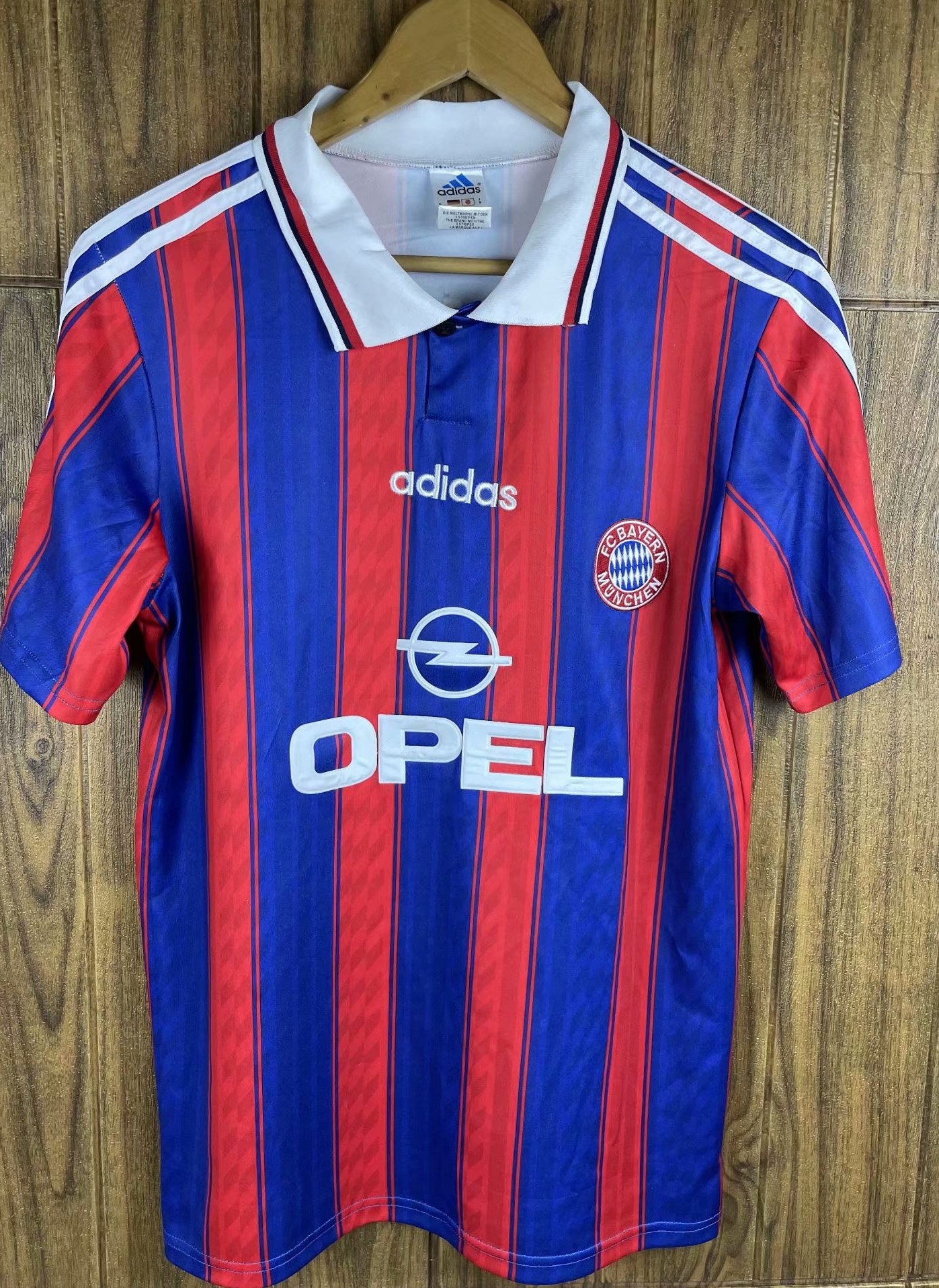 95-97 Retro Version Bayern München Home Red & Blue Thailand Soccer Jersey AAA-607