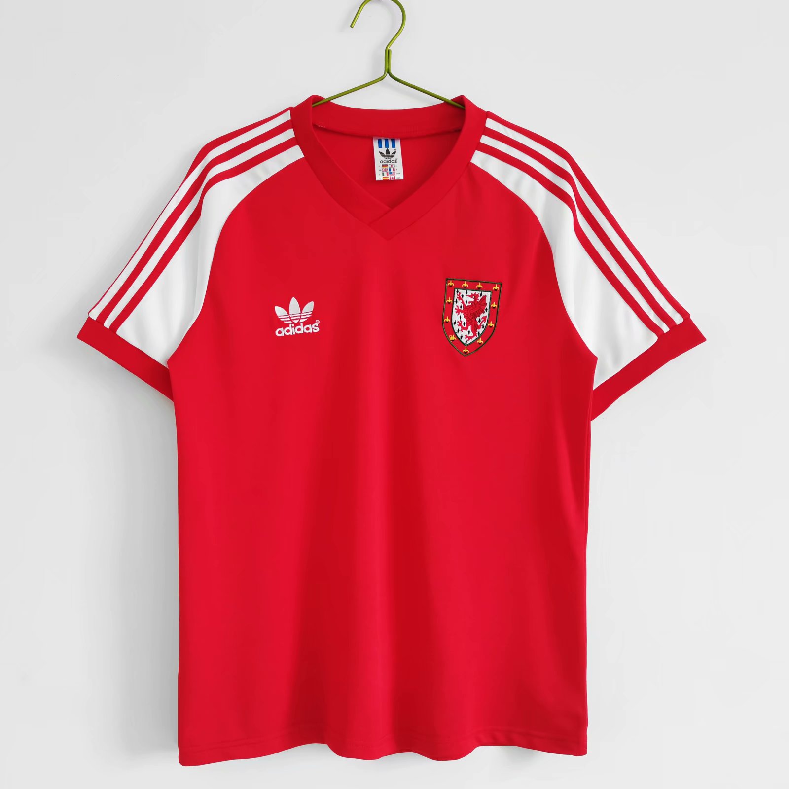 1982 Retro Version Wales Home Red Thailand Soccer Jersey AAA-710/2011