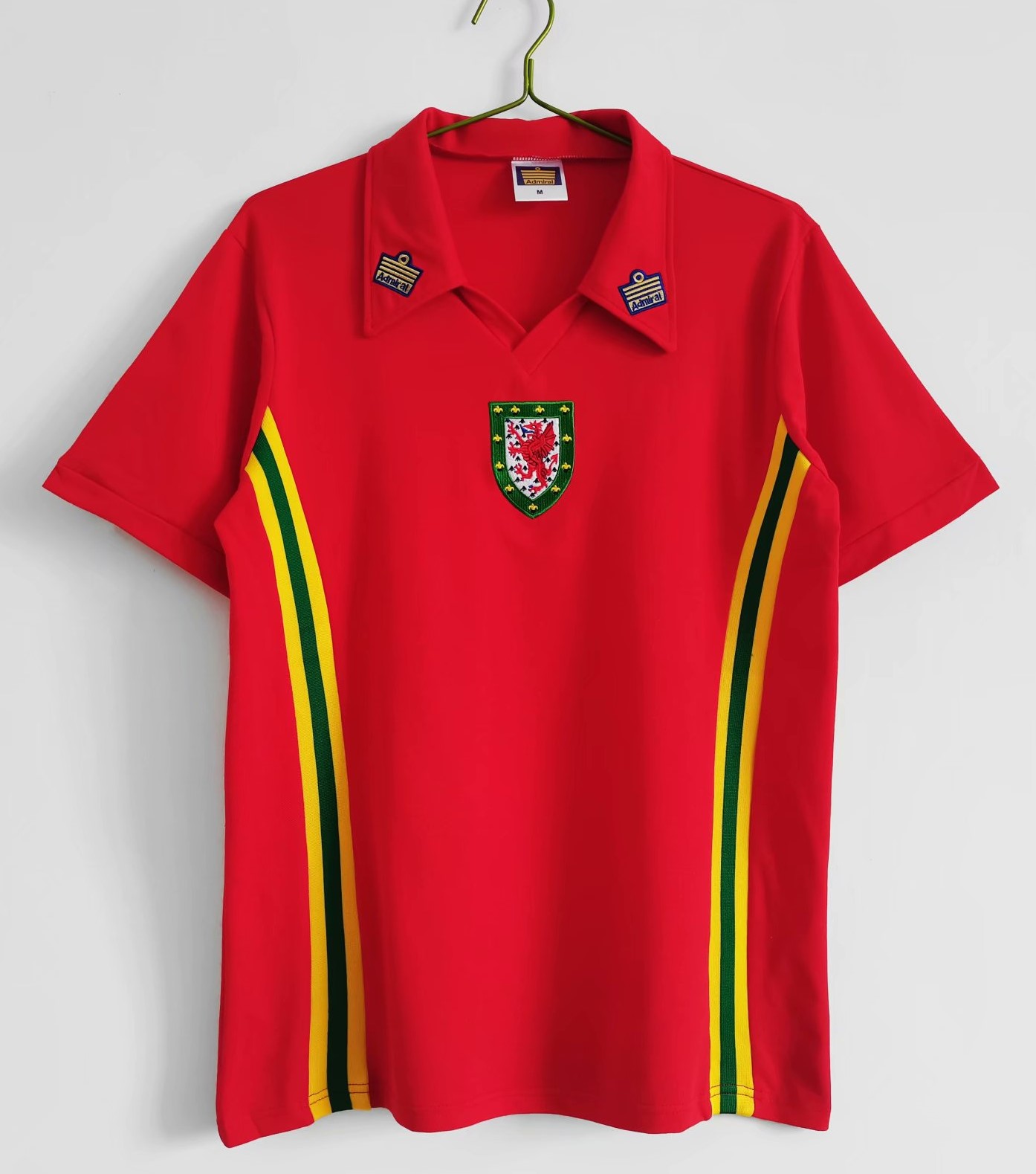 1976-79 Retro Version Wales Home Red Thailand Soccer Jersey AAA-710