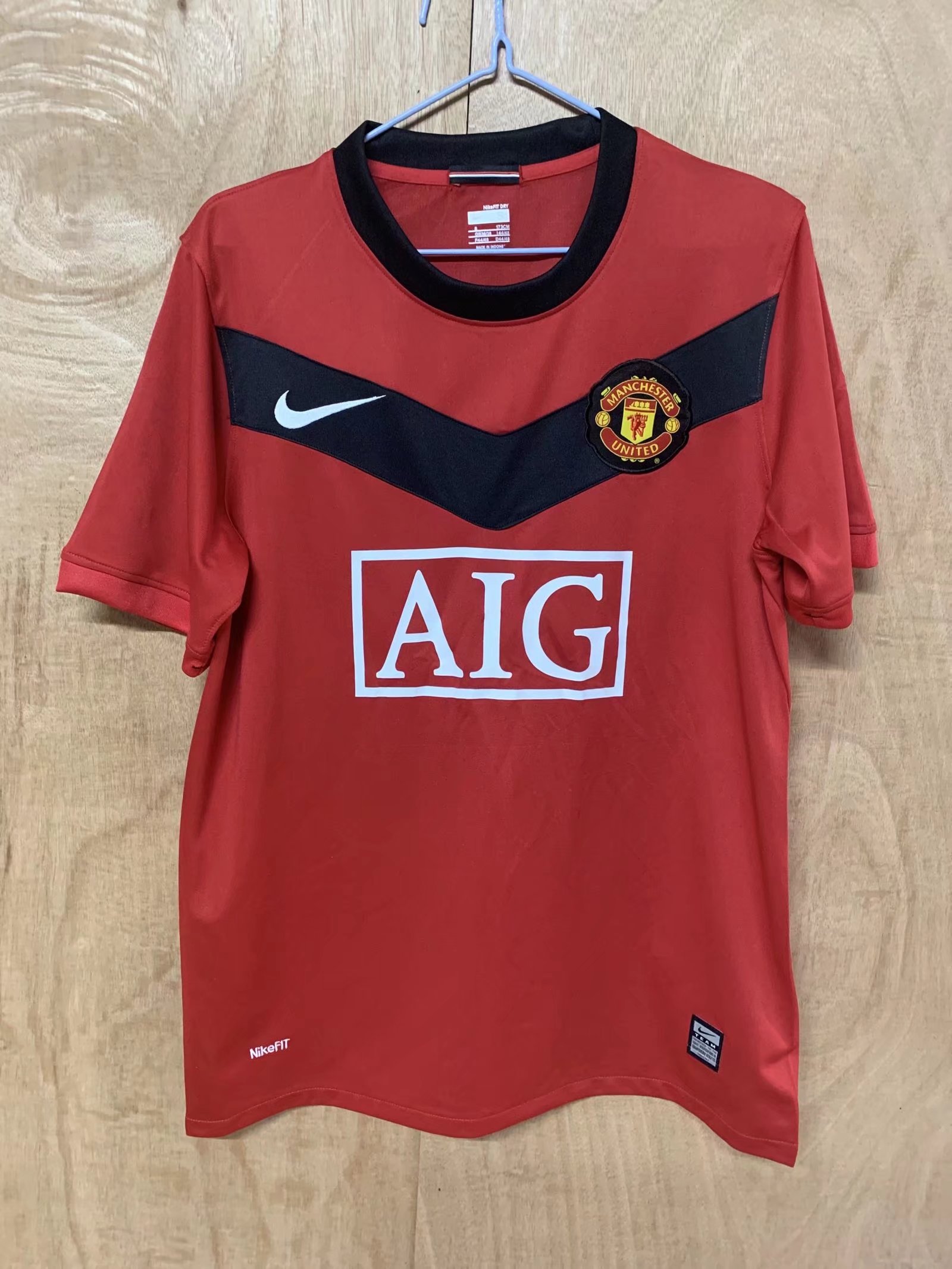 09-10 Retro Version Manchester United Home Red Thailand Soccer Jersey AAA-811/1041