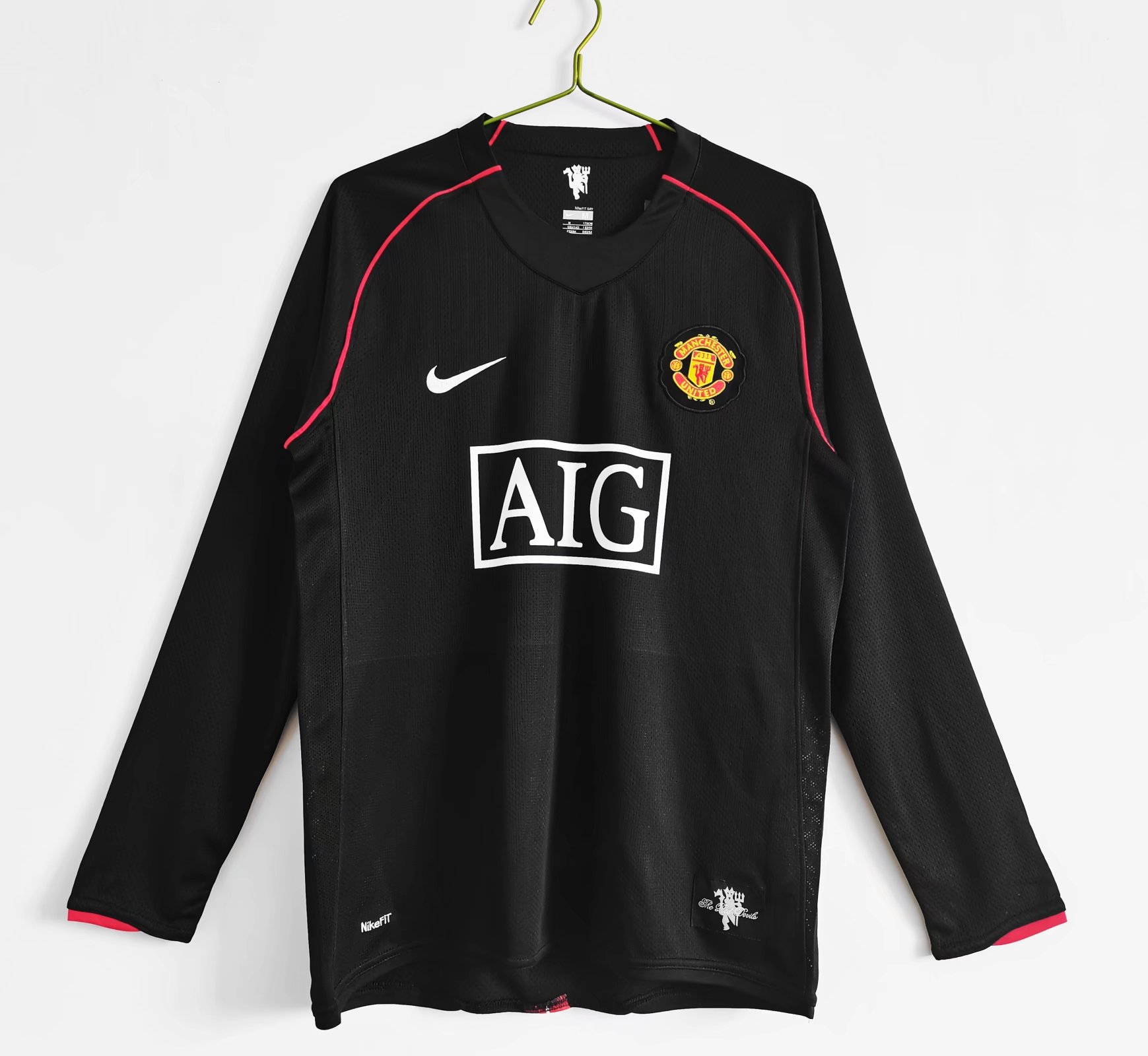 07-08 Retro Version Manchester United 2nd Away Black LS Thailand Soccer Jersey AAA-601/710/301/811