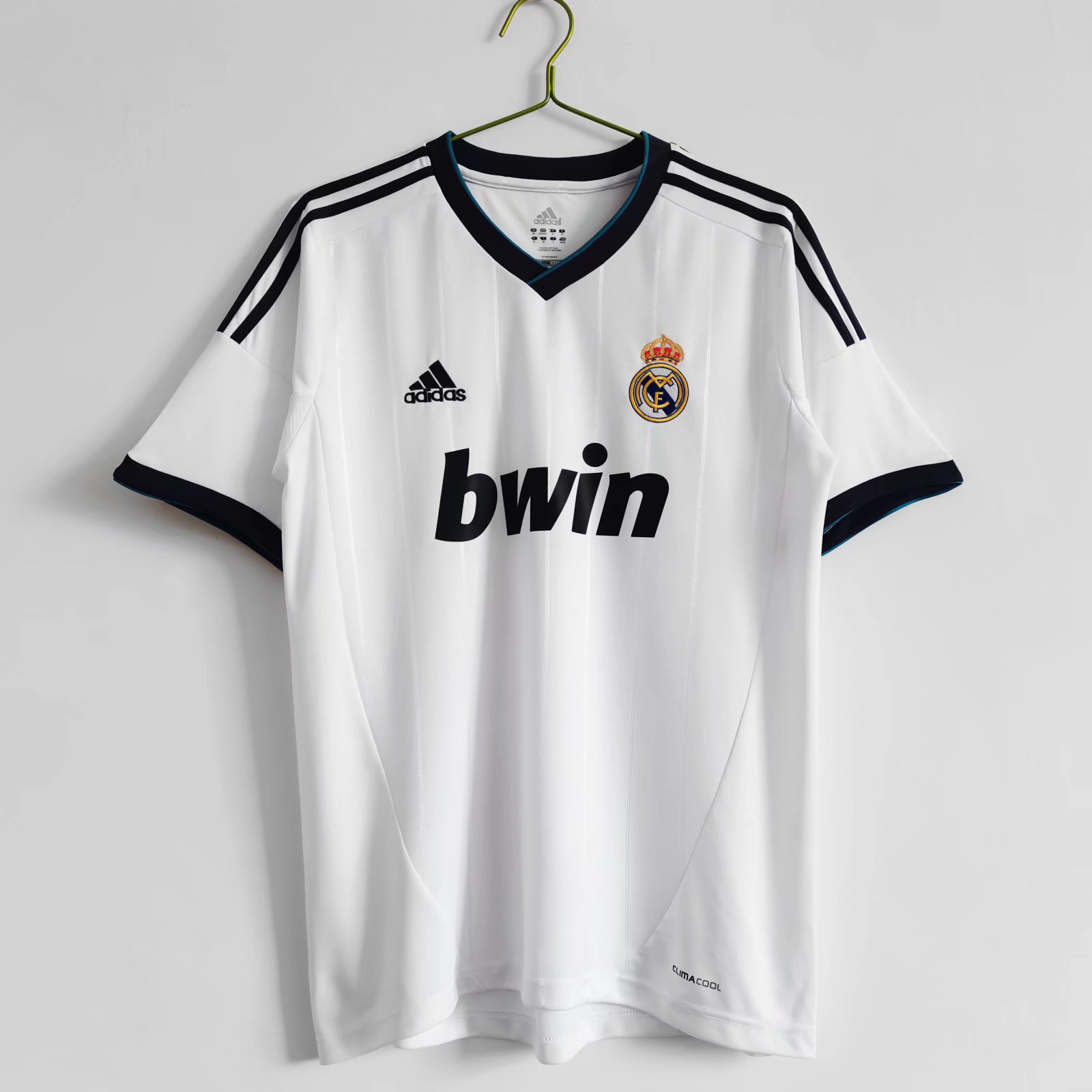 2012-2013 Retro Version Real Madrid White Thailand Soccer Jersey AAA-710/301/811
