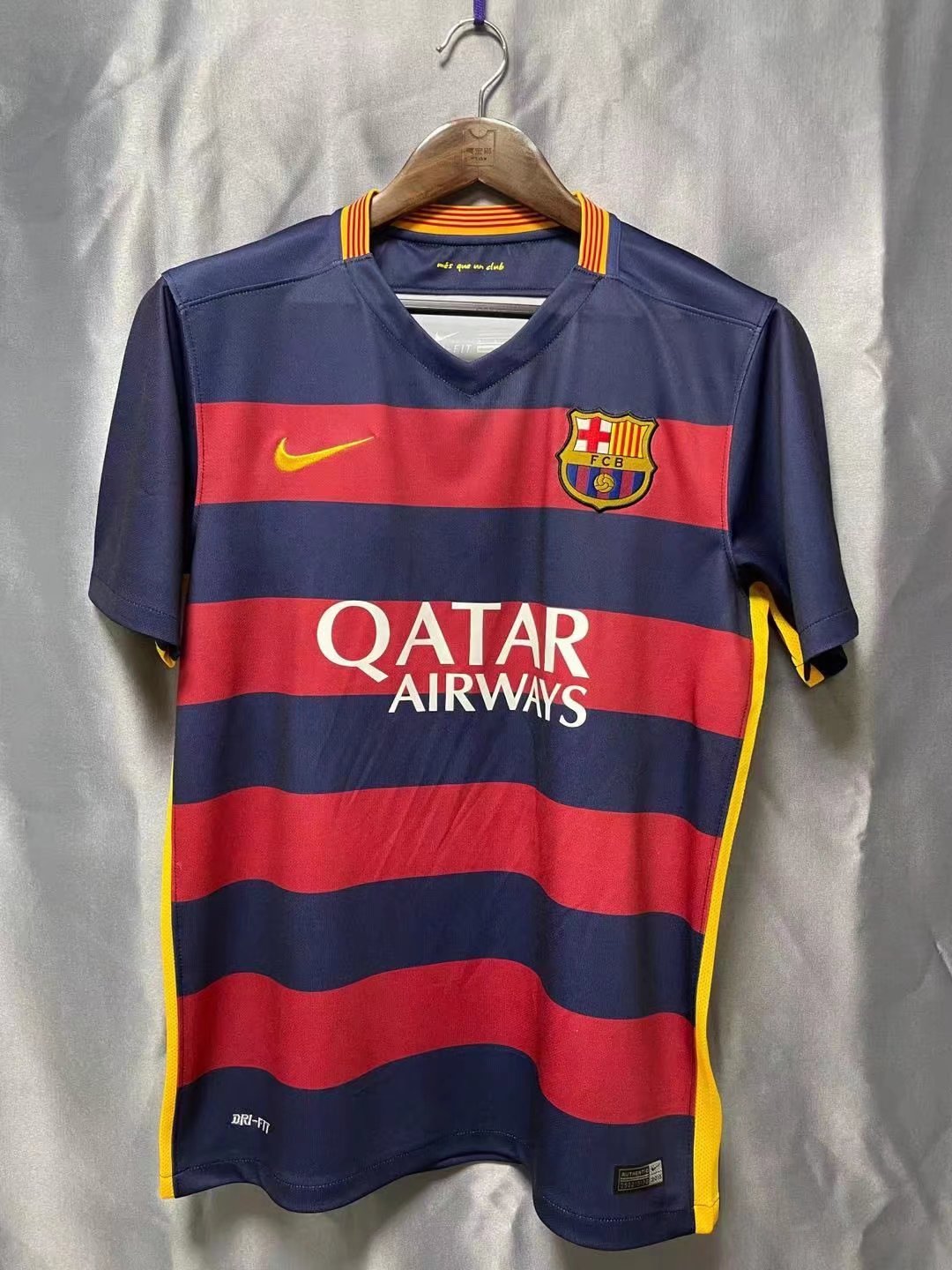 15-16 Retro Version Barcelona Home Red & Blue Thailand Soccer Jersey AAA-811/410/301