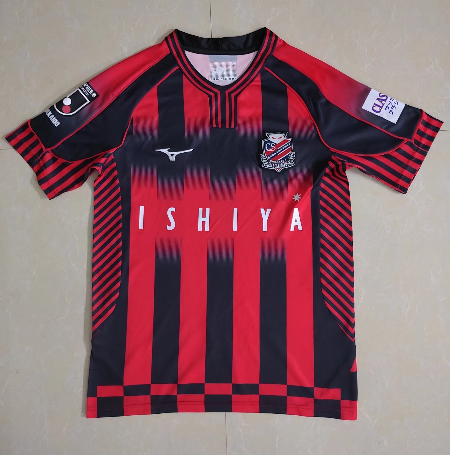 2022-23 Hokkaido Consadole Sapporo Home Red & Black Thailand Soccer Jersey AAA-417