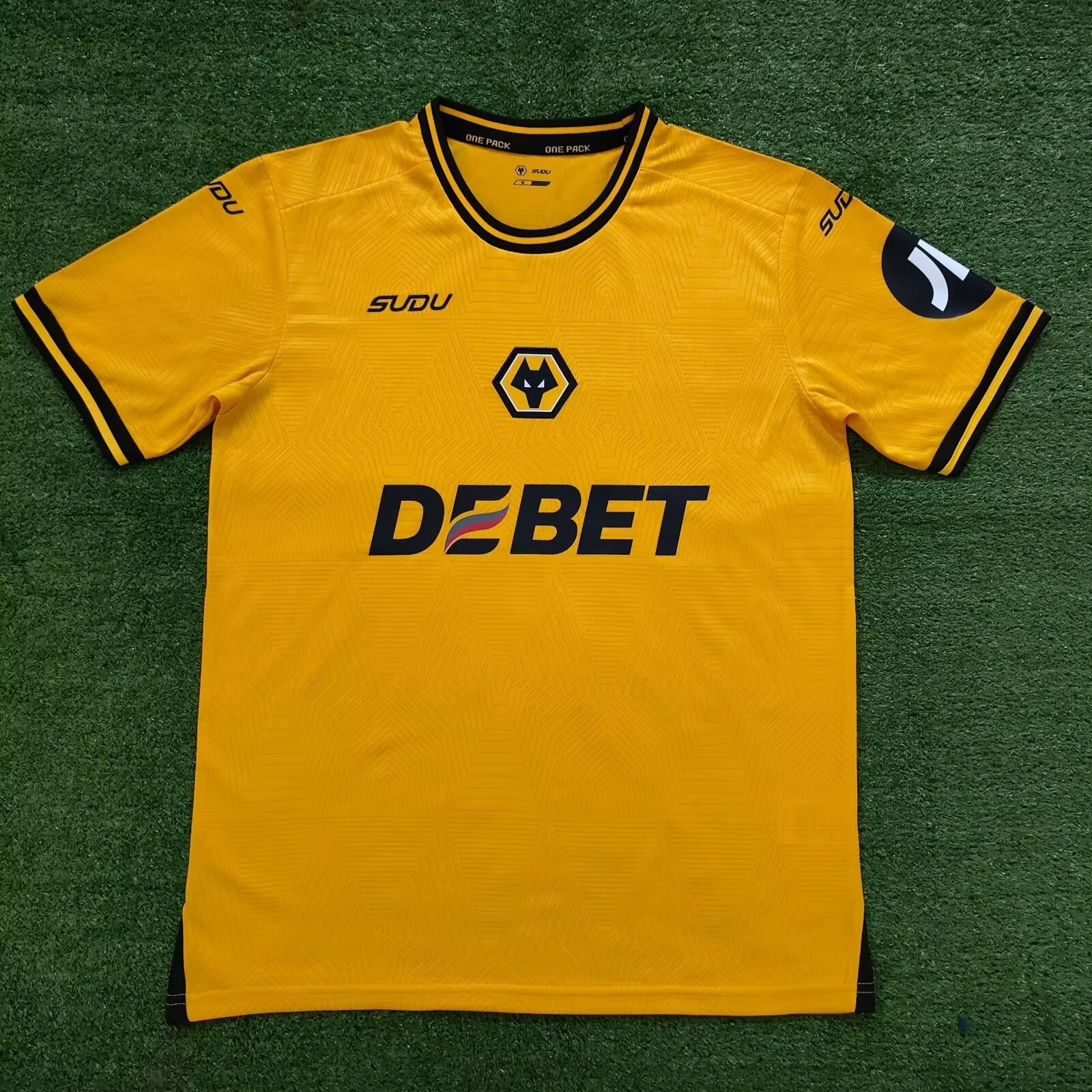 2024/25 Wolverhampton Wanderers Home Yellow Thailand Soccer Jersey AAA-47/320/416