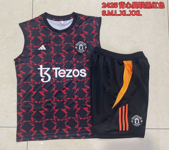 2024/25 Manchester United Red & Black Shorts-Sleeve Thailand Tracksuit Uniform-815