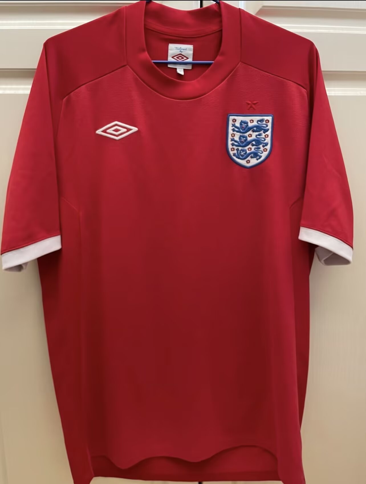 2010 Retro Verison England Away Red Thailand Soccer Jersey AAA-1041