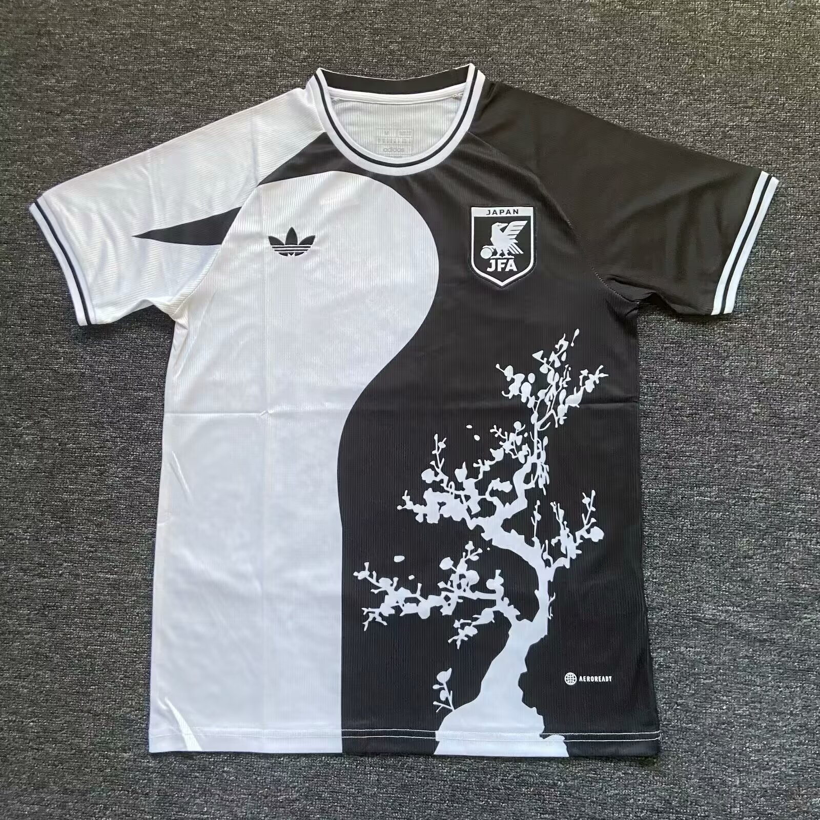 2024-25 Special Version Japan White and Black Thailand Soccer Jersey AAA-23