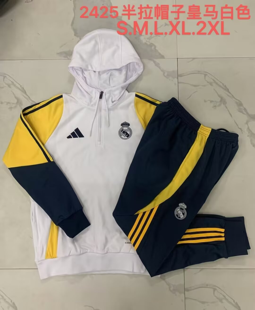 2024/25 Real Madrid White Soccer Tracksuit Uniform With Hat-815