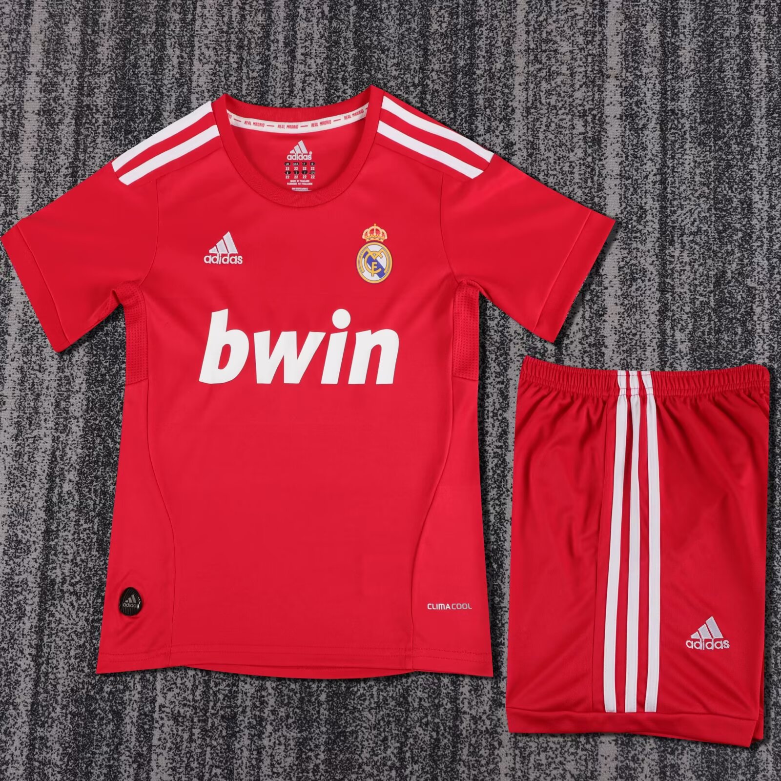 Kids 11-12 Retro Version Real Madrid 2nd Away Red Kids/Youth Soccer Uniform-811