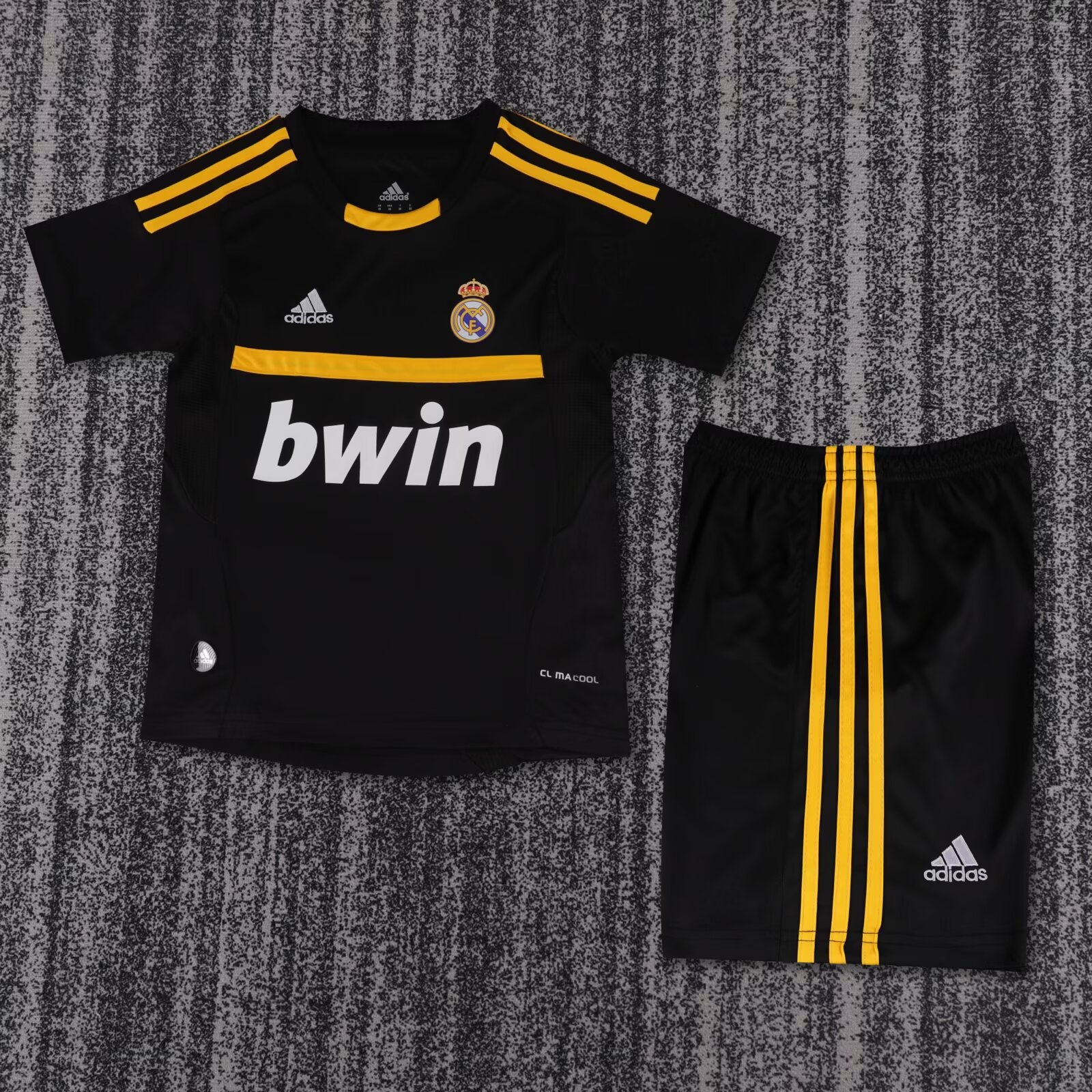 Kids 11-12 Retro Version Real Madrid Goalkepeer Black Kids/youth Soccer Uniform-811