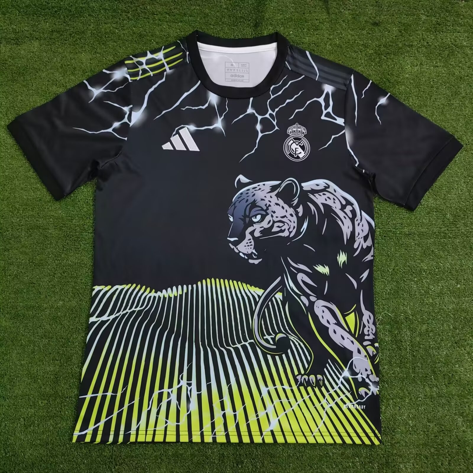 2024/25 Real Madrid Black & Green Thailand Soccer Jersey AAA-23/416