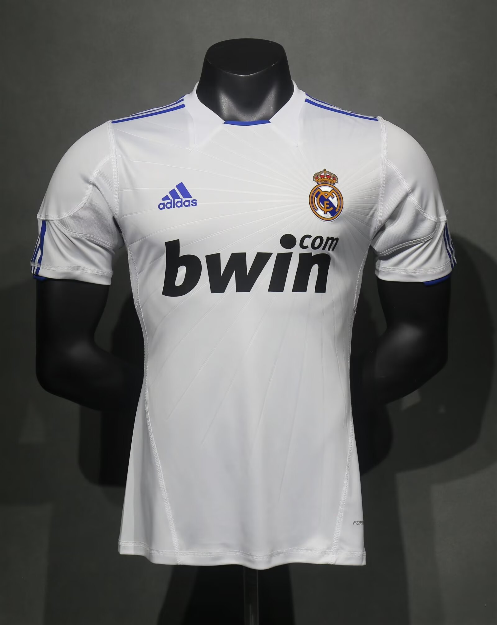 Player Retro Version 2010-11 Real Madrid Home White Thailand Soccer Jersey AAA-703