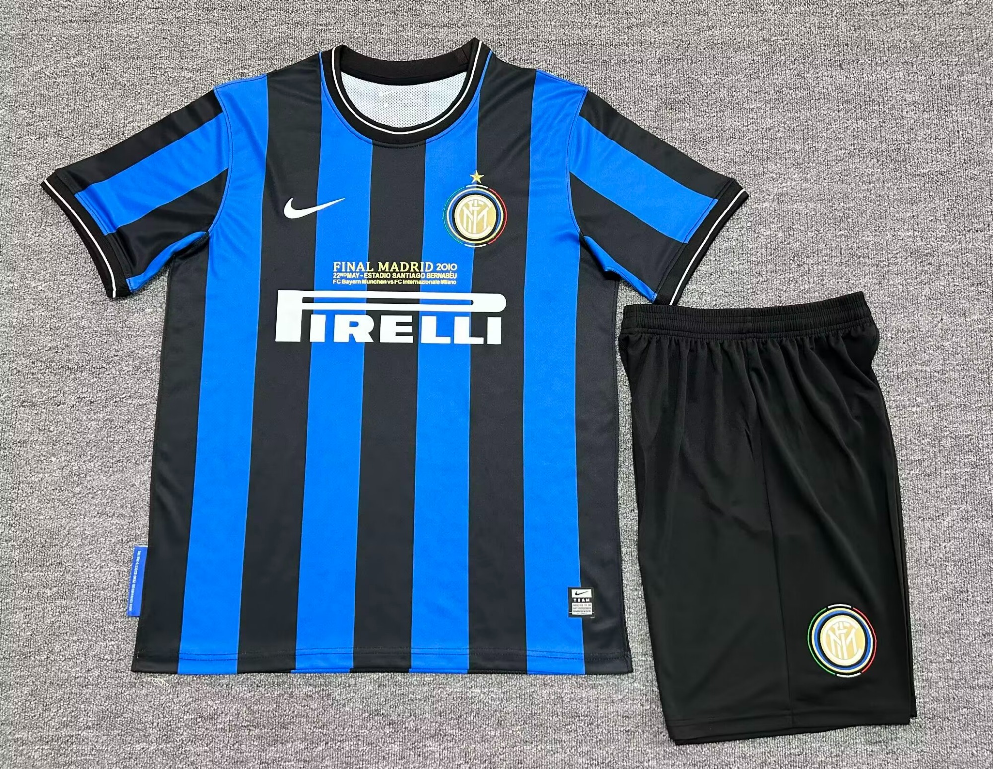 2010 Retro Version Inter Milan Home Black and Bule Soccer Uniform-315/709